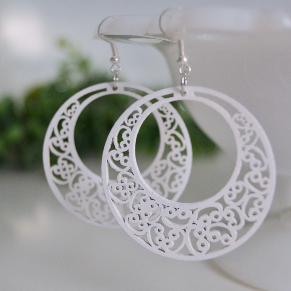 NEW Laser Cut Wooden Earrings - Picture 4 of 7